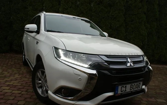 Mitsubishi Outlander cena 66950 przebieg: 255000, rok produkcji 2017 z Wieliczka małe 232